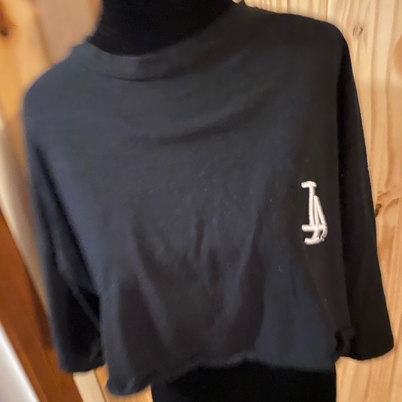 “LA” Cropped Top - Picture 1 of 3